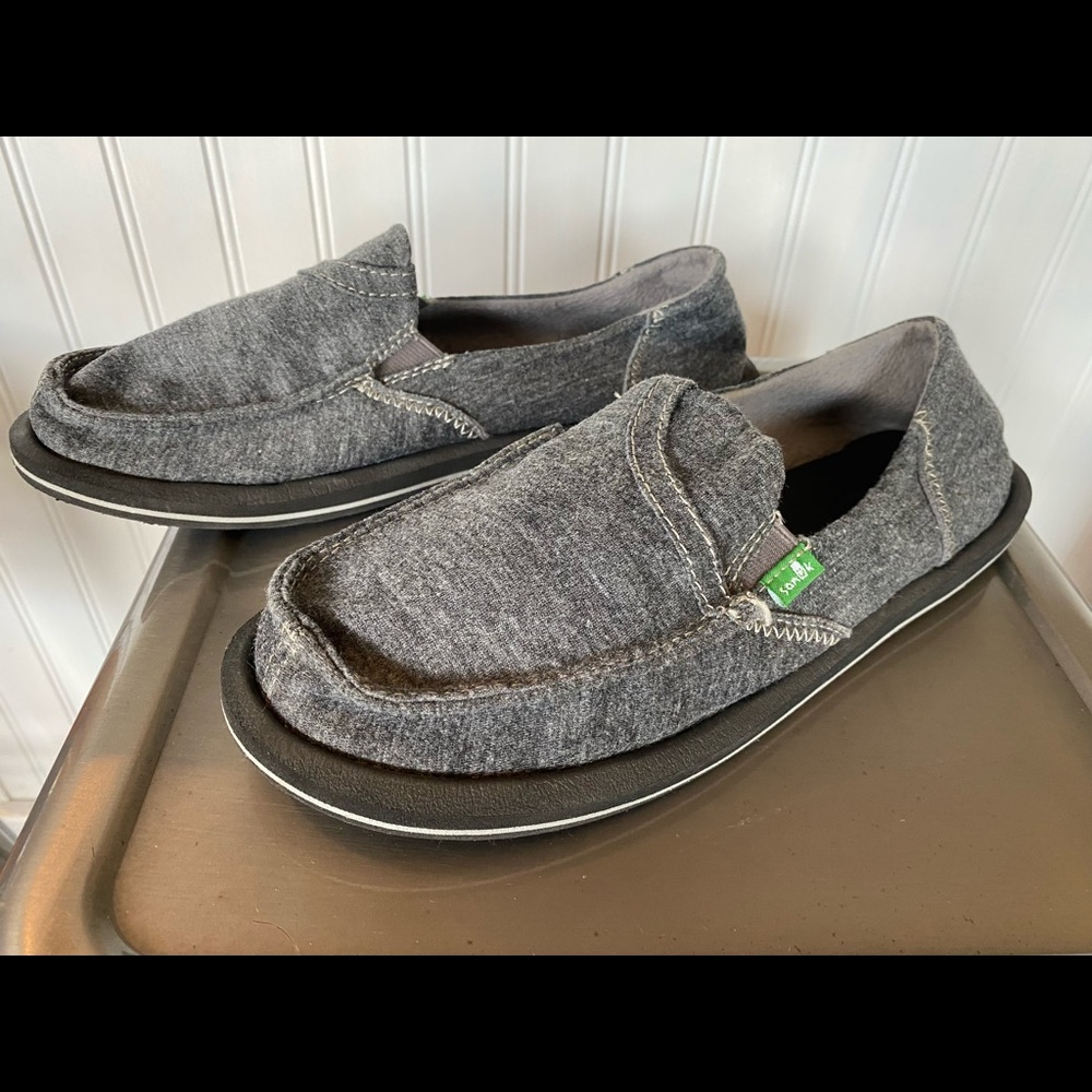 Sanuk size 7